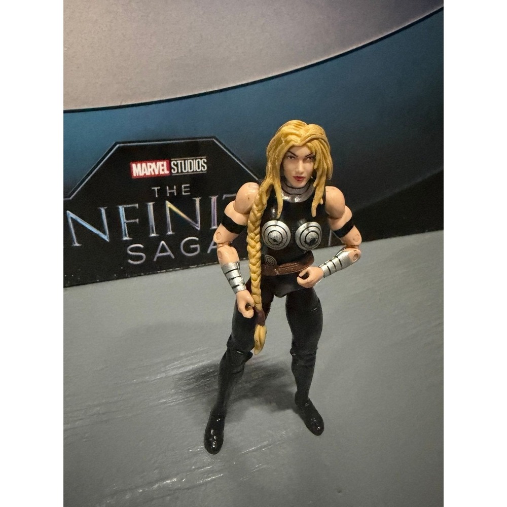 Marvel Universe 3.75 - Valkyrie